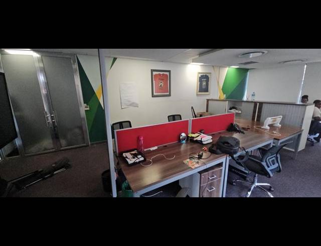 BUSINESS PROPERTY TO RENT IN WATERFALL COUNTRY ESTATE